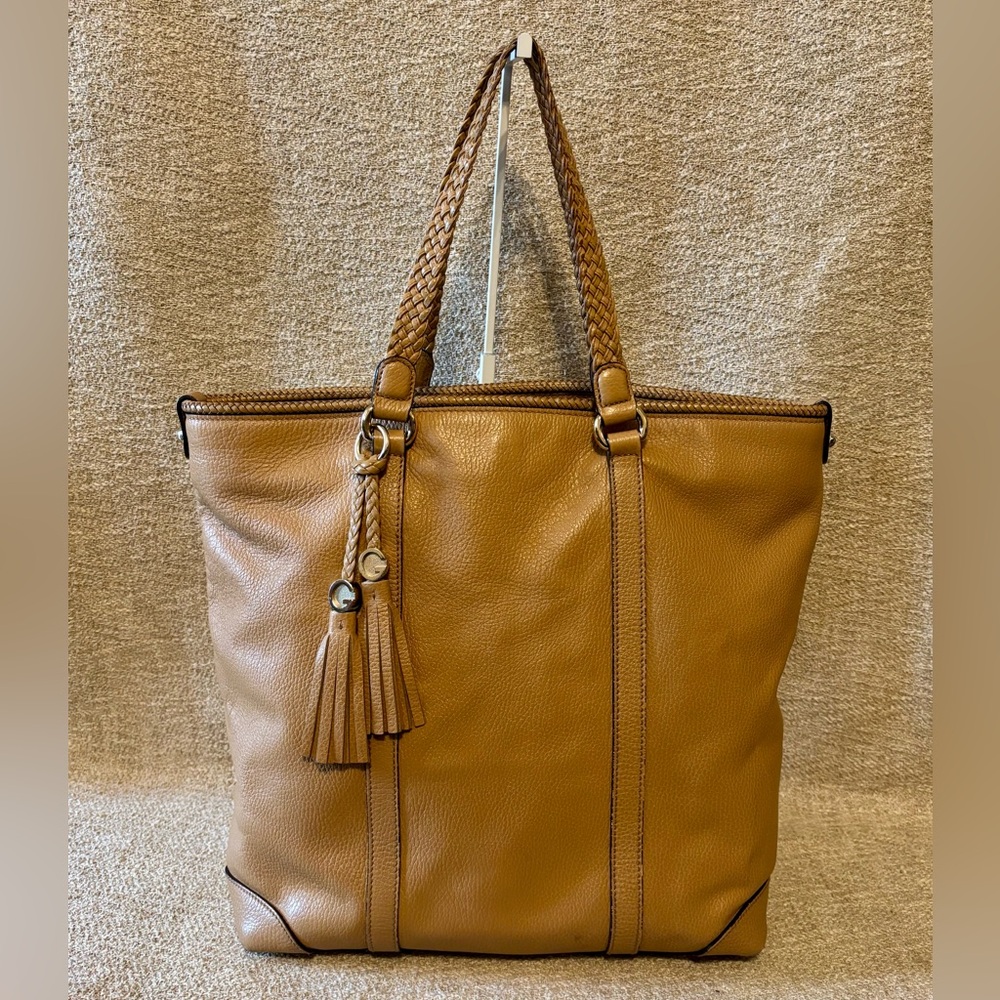 Elegant Tan Leather Men's Bag